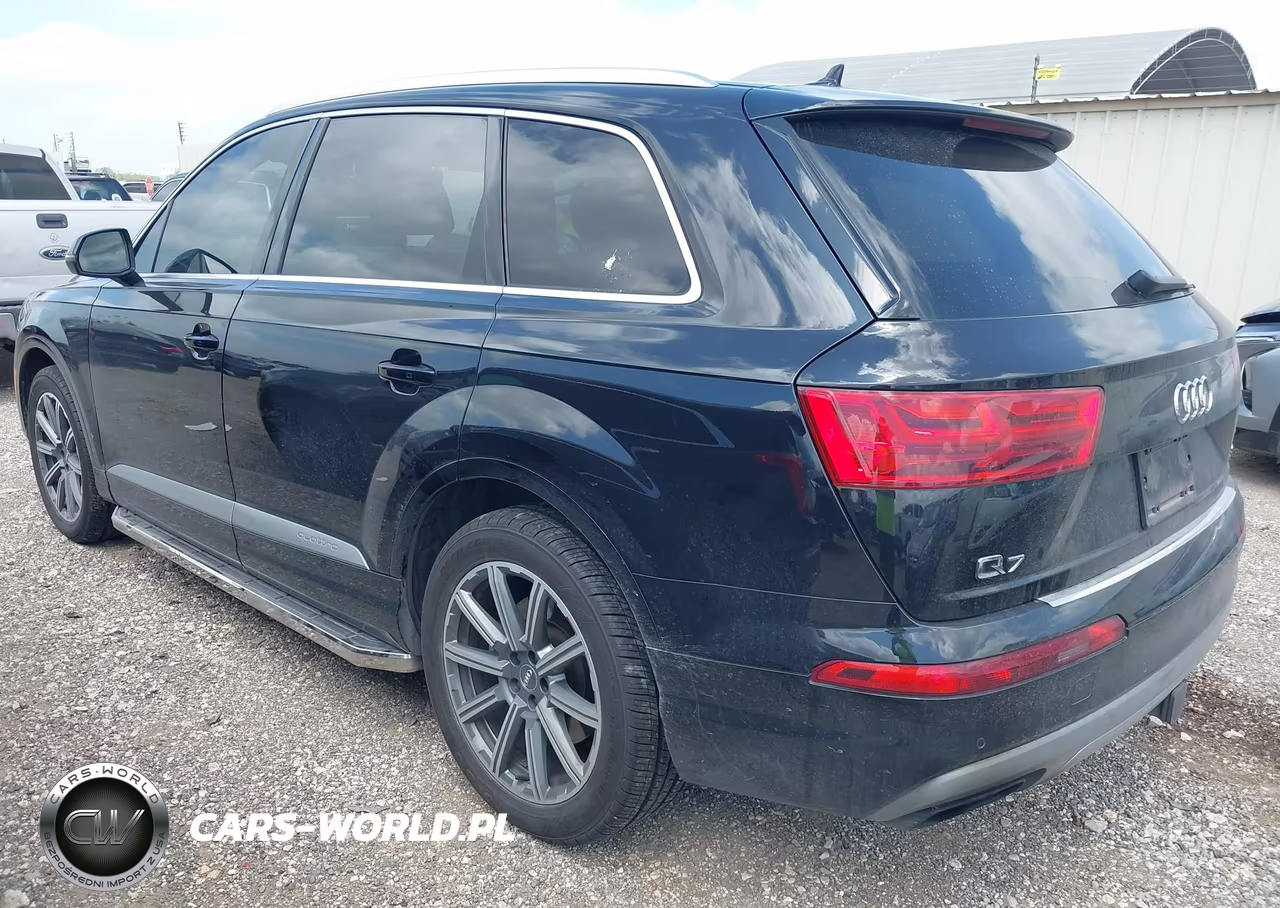 2018 Audi Q7 3.0T Premium VIN:WA1VAAF71JD044767 - 3