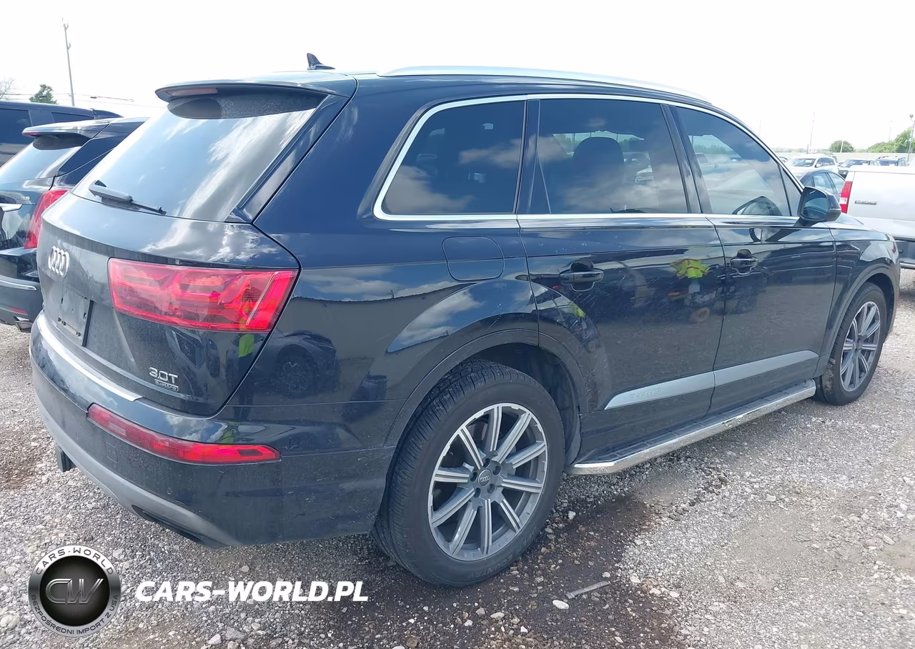 2018 Audi Q7 3.0T Premium VIN:WA1VAAF71JD044767 - 4