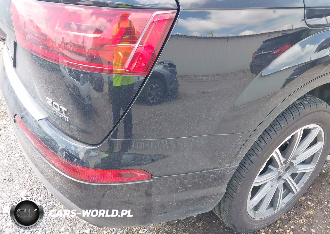 2018 Audi Q7 3.0T Premium VIN:WA1VAAF71JD044767 - 6