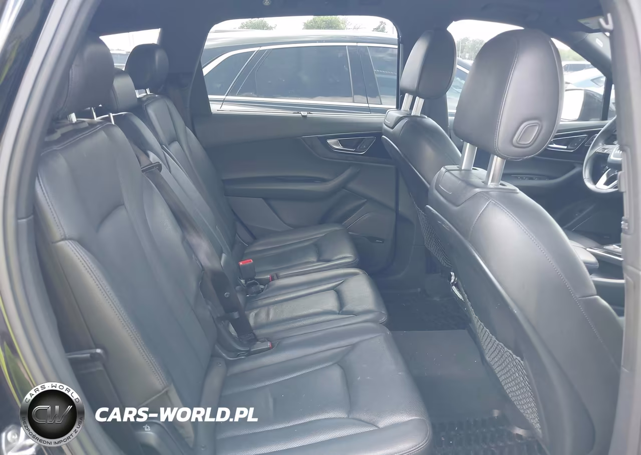 2018 Audi Q7 3.0T Premium VIN:WA1VAAF71JD044767 - 8