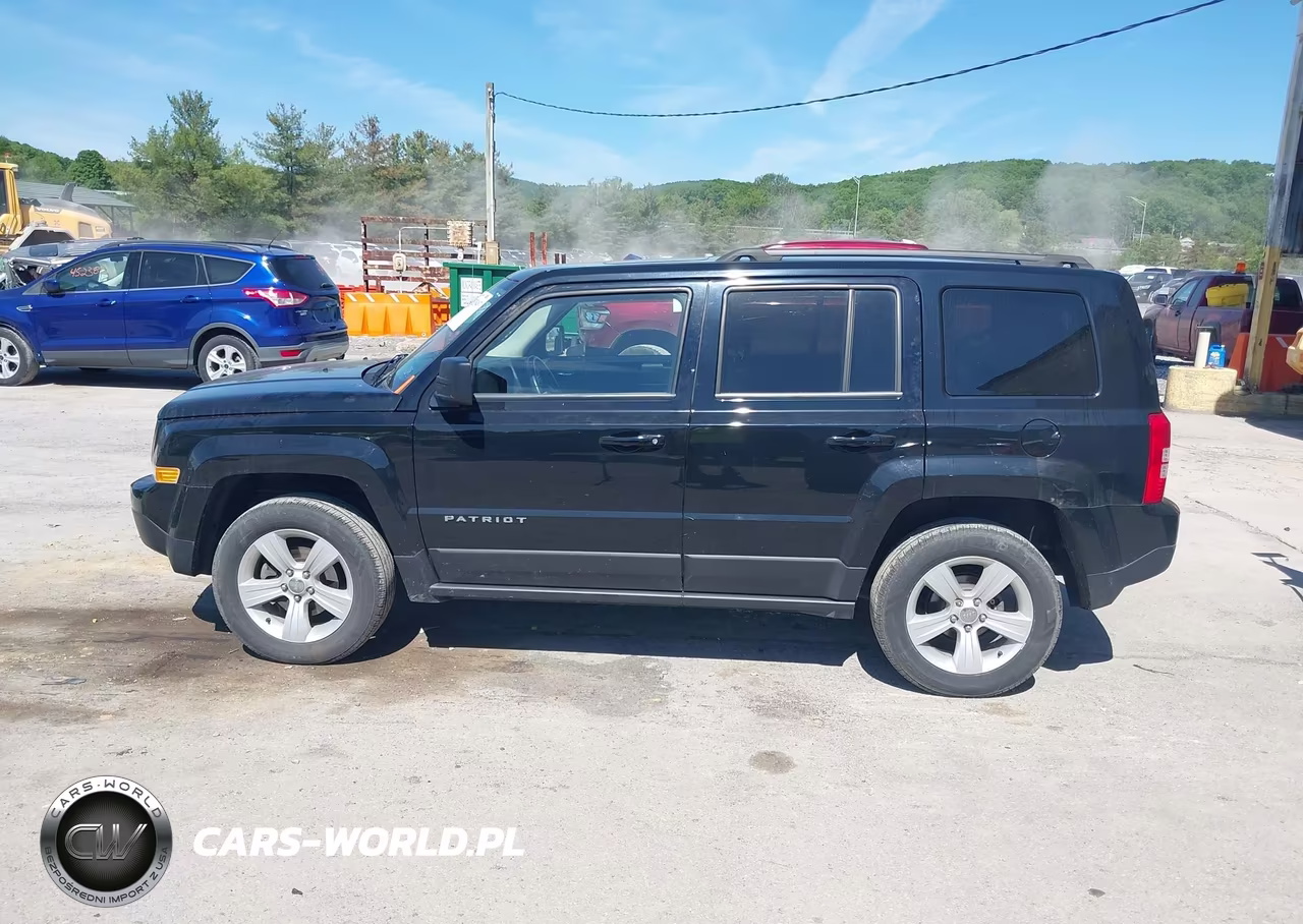 2017 Jeep Patriot Latitude 4X4 VIN:1C4NJRFB4HD172231 - 14