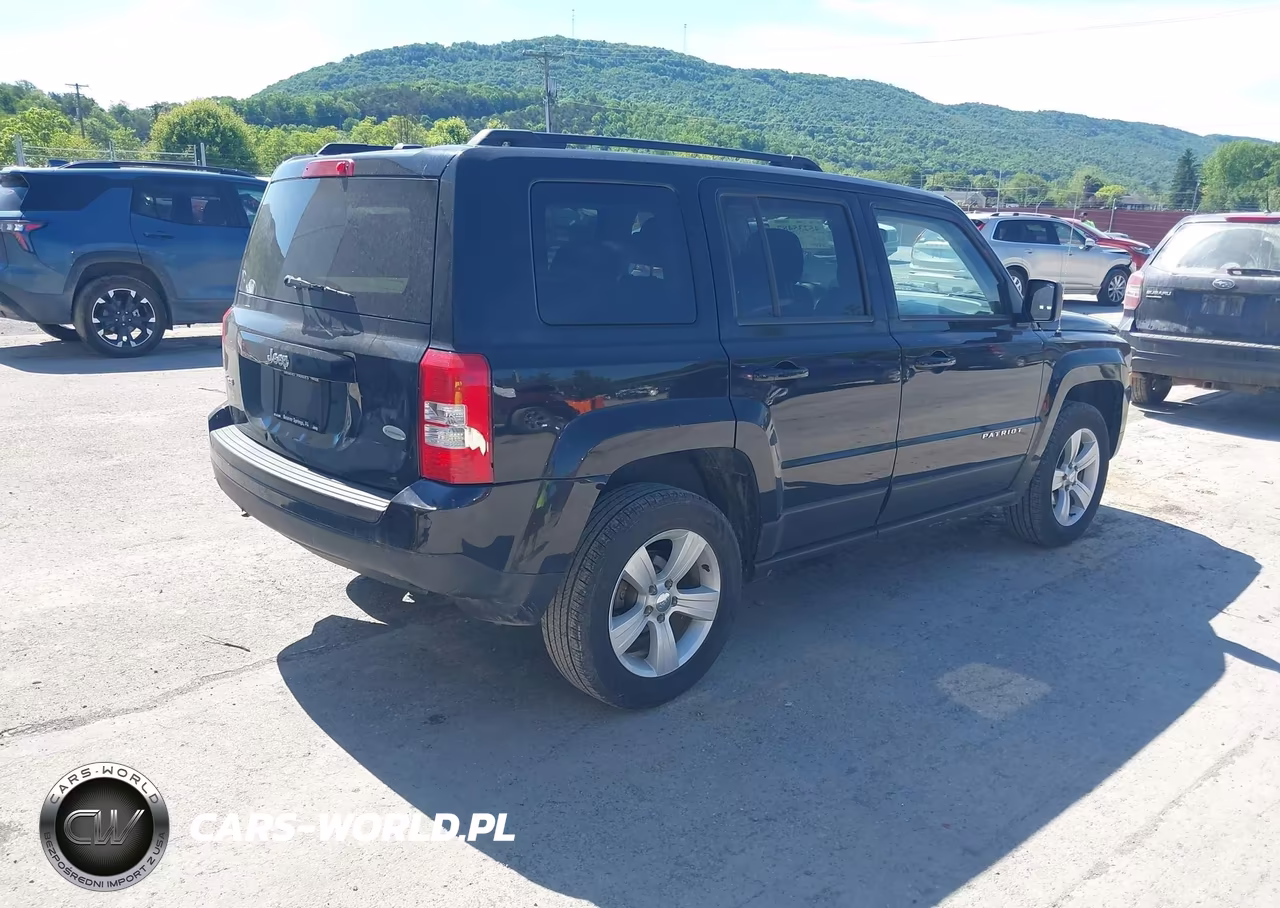 2017 Jeep Patriot Latitude 4X4 VIN:1C4NJRFB4HD172231 - 4