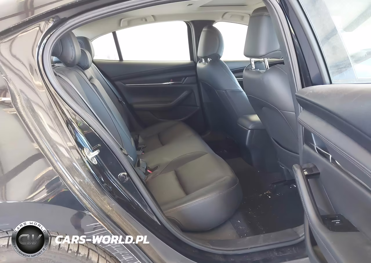 2020 Mazda Mazda3 Premium Package VIN:3MZBPAEM5LM133034 - 8