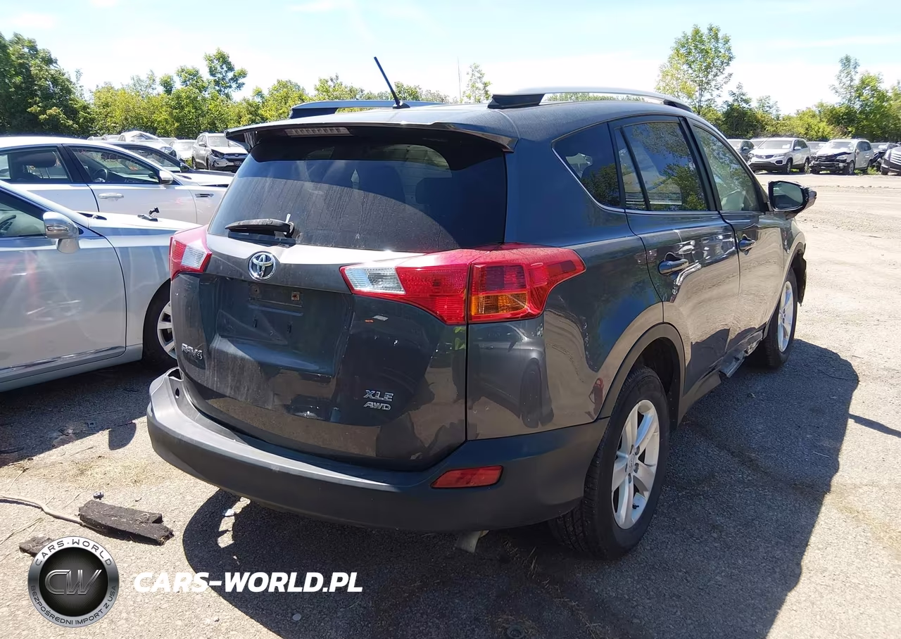2013 Toyota Rav4 Xle VIN:JTMRFREV2DD004774 - 4
