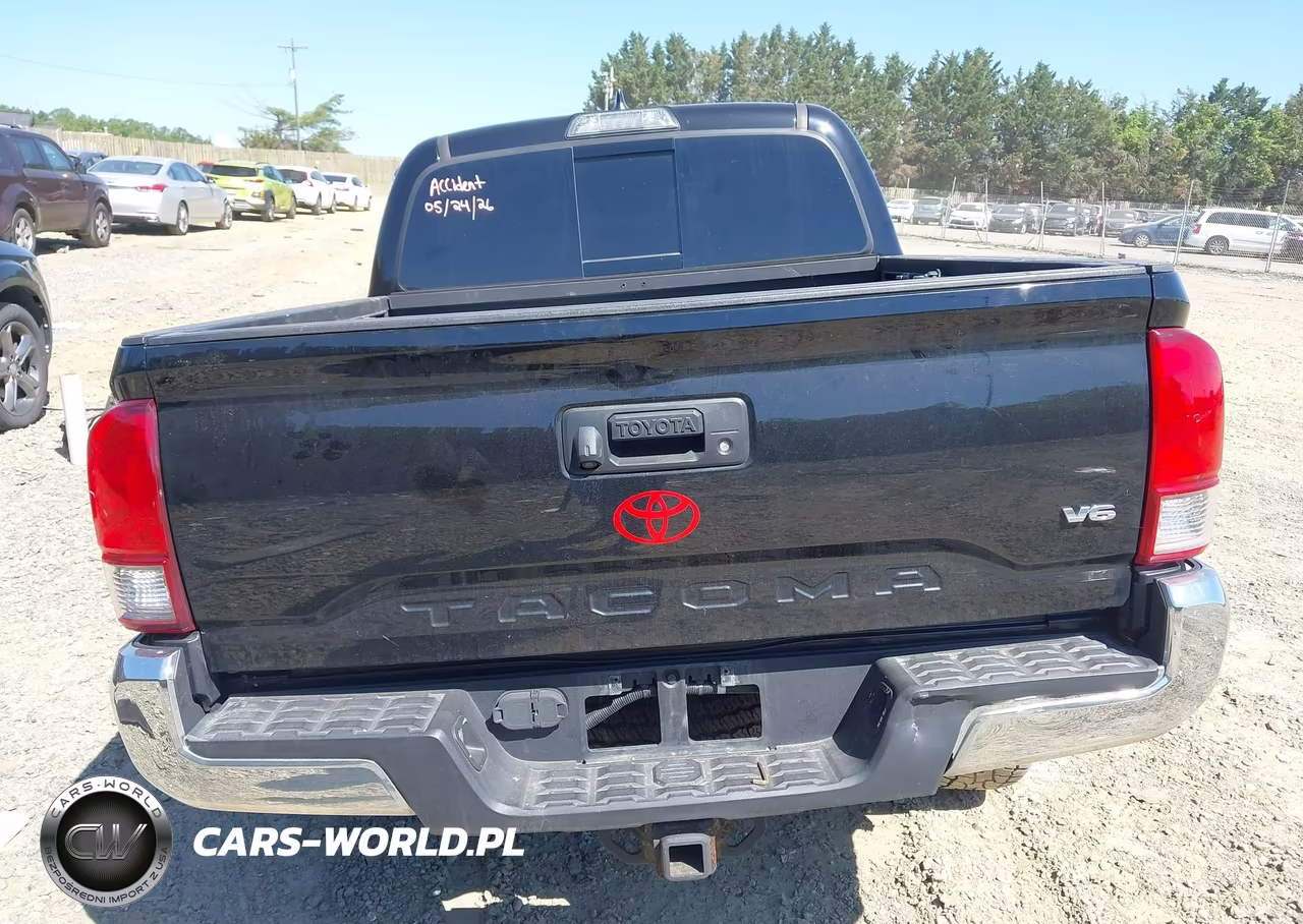 2017 Toyota Tacoma Trd Off Road VIN:3TMCZ5AN0HM061058 - 16