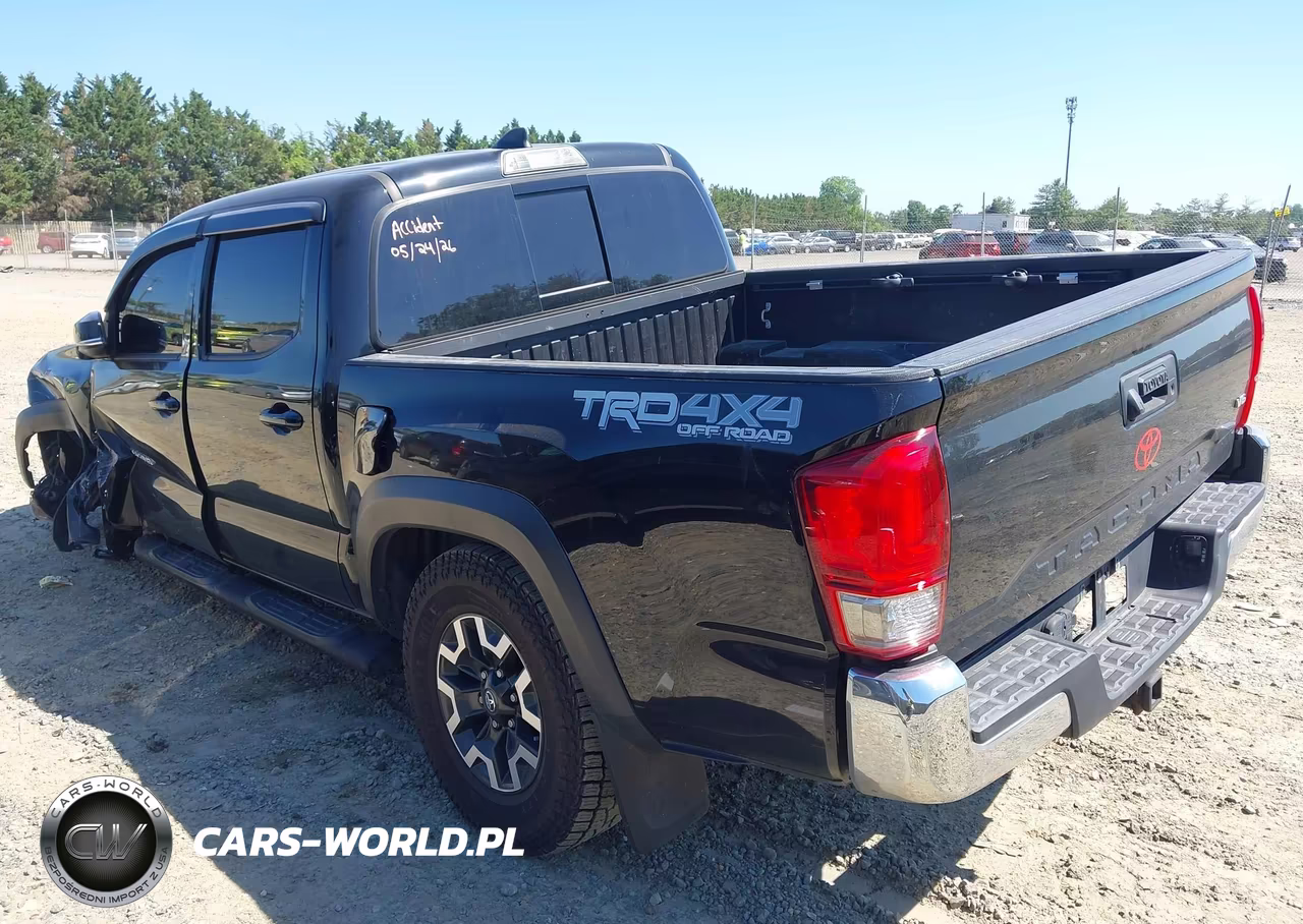 2017 Toyota Tacoma Trd Off Road VIN:3TMCZ5AN0HM061058 - 3