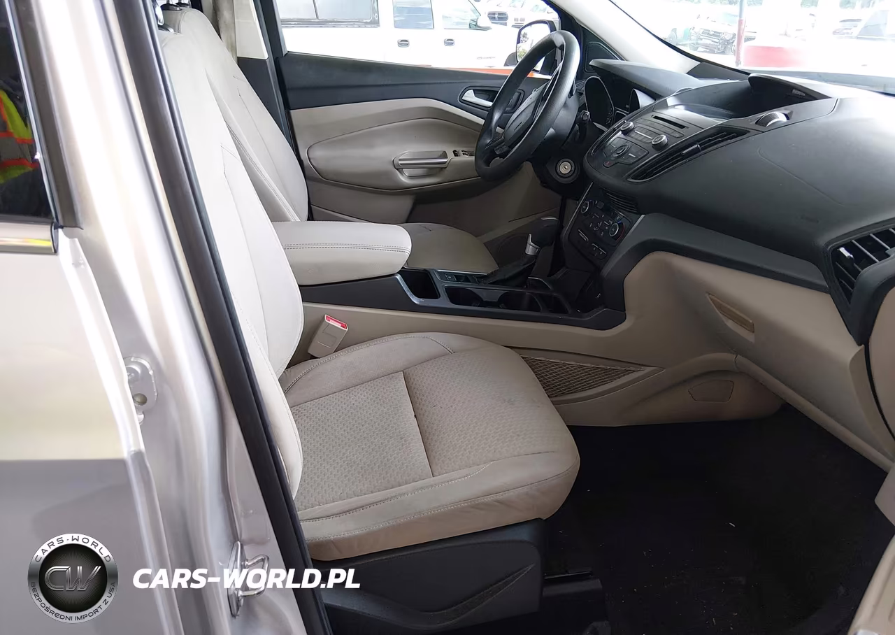 2017 Ford Escape Se VIN:1FMCU0G96HUA46101 - 5