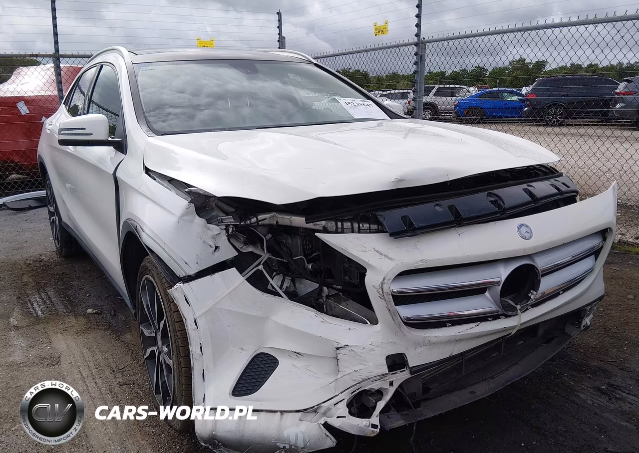 2015 Mercedes-Benz Gla 250 – zdjęcie 1 z 17