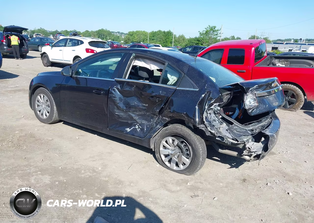 2011 Chevrolet Cruze Ls VIN:1G1PC5SH3B7205661 - 3