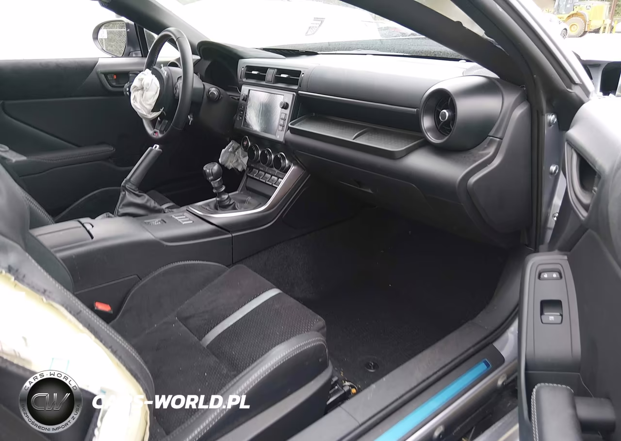 2025 Toyota Gr86 Premium VIN:JF1ZNBE16S9760637 - 5