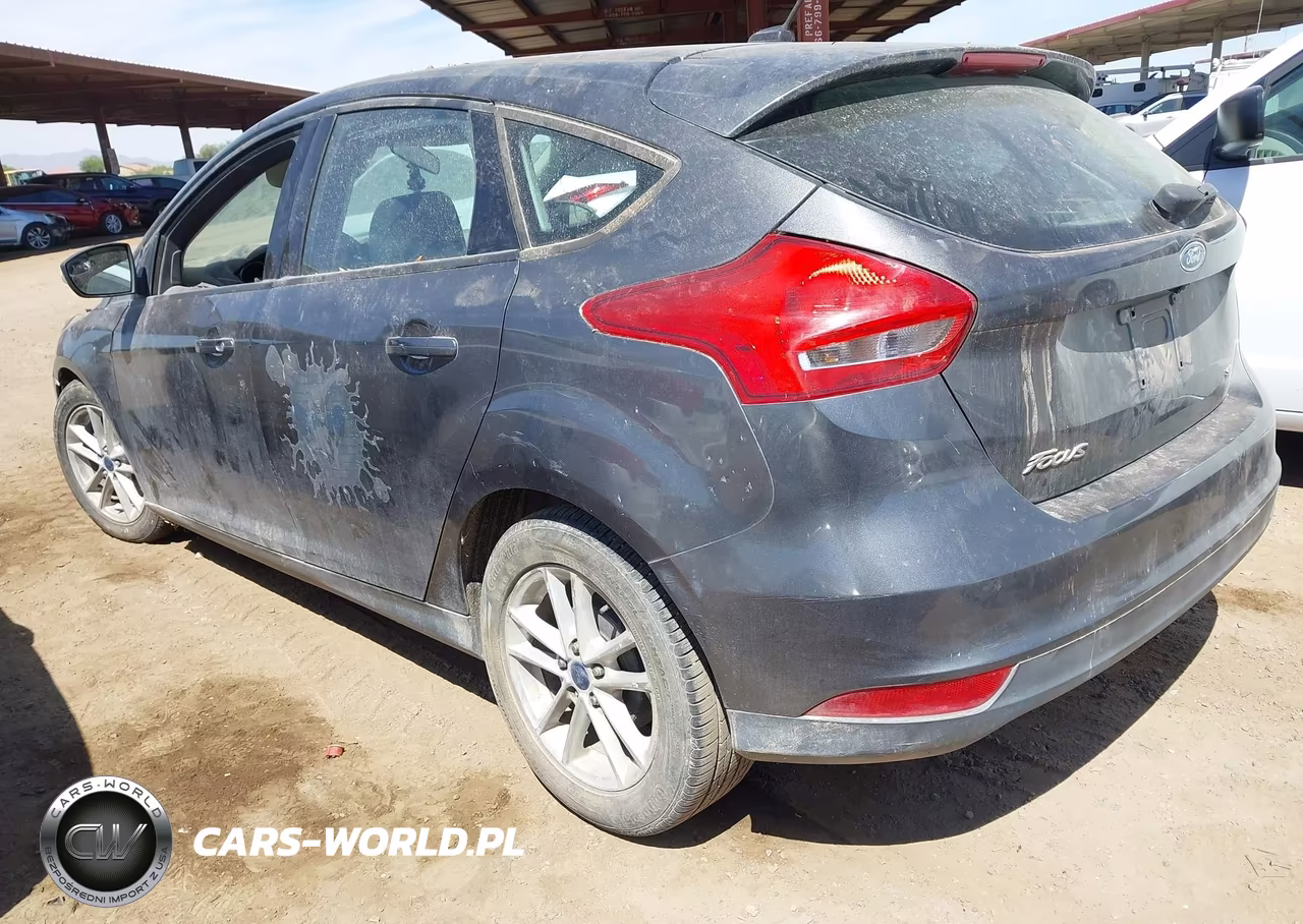 2016 Ford Focus Se VIN:1FADP3K27GL204998 - 3