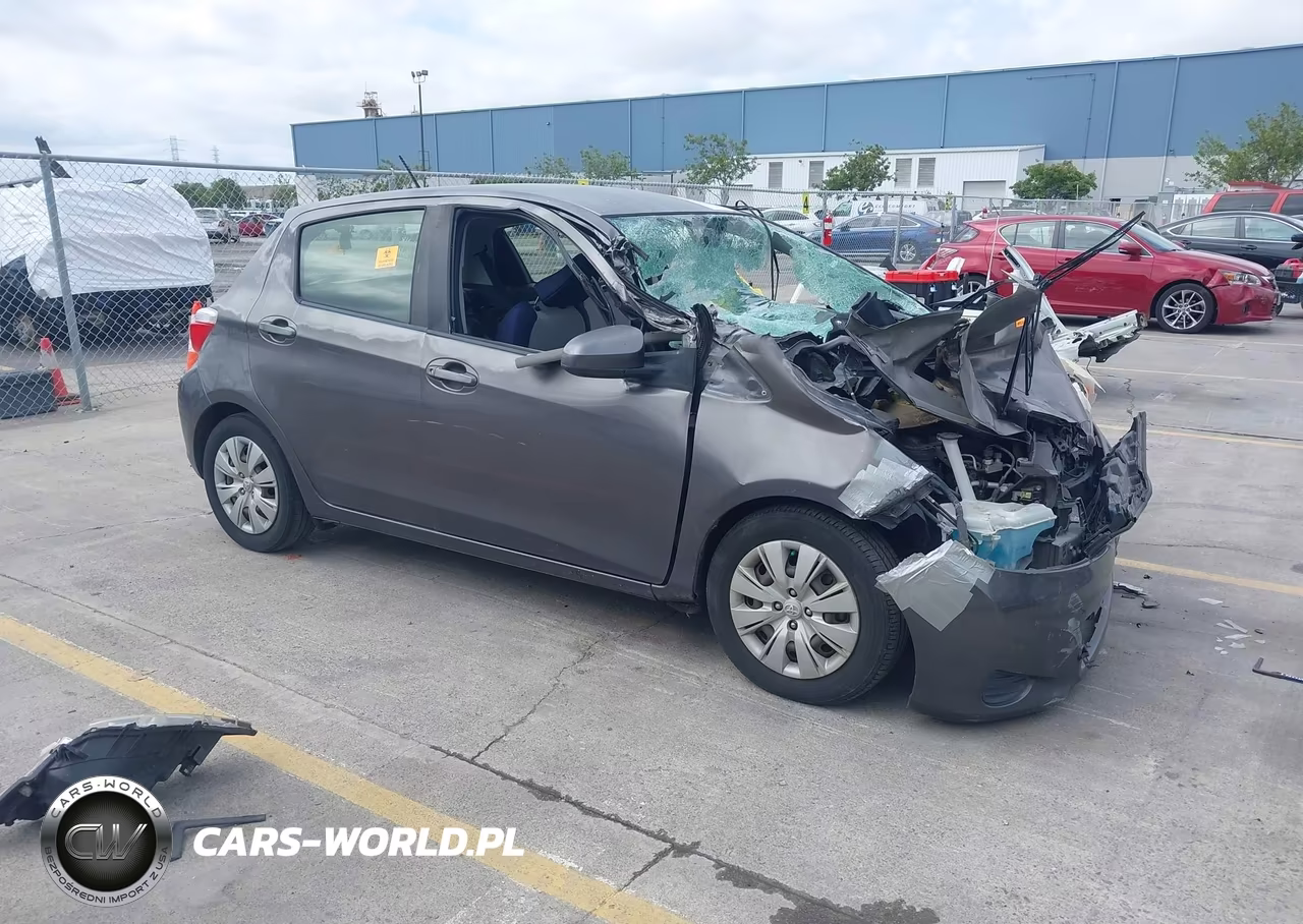 2013 Toyota Yaris Le