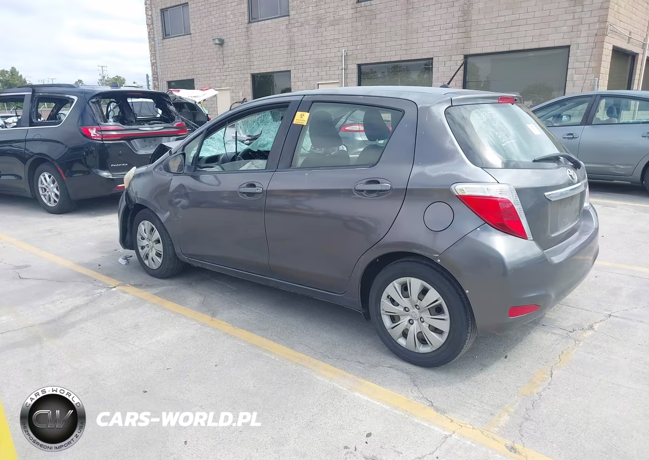 2013 Toyota Yaris Le VIN:JTDKTUD3XDD553202 - 3