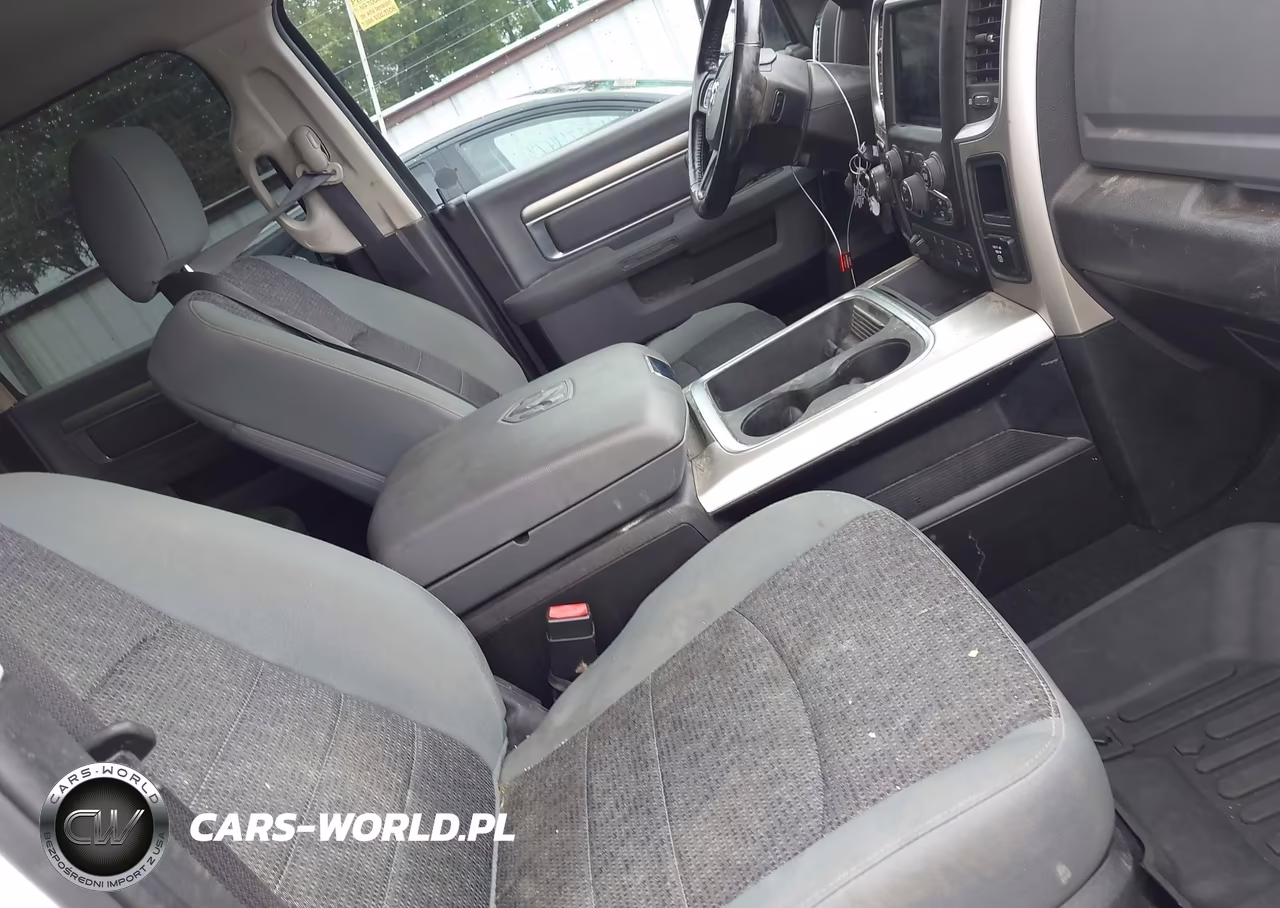 2019 Ram 1500 Classic Big Horn 4X4 5'7 Box VIN:1C6RR7LT1KS534716 - 5