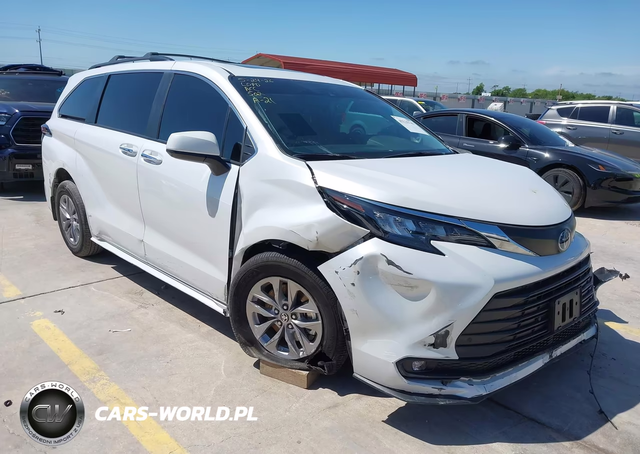 2025 Toyota Sienna Xle – zdjęcie 1 z 17
