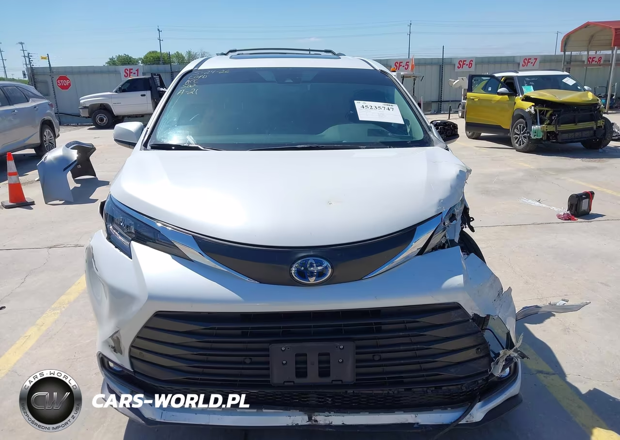 2025 Toyota Sienna Xle VIN:5TDJSKFC8SS156038 - 12