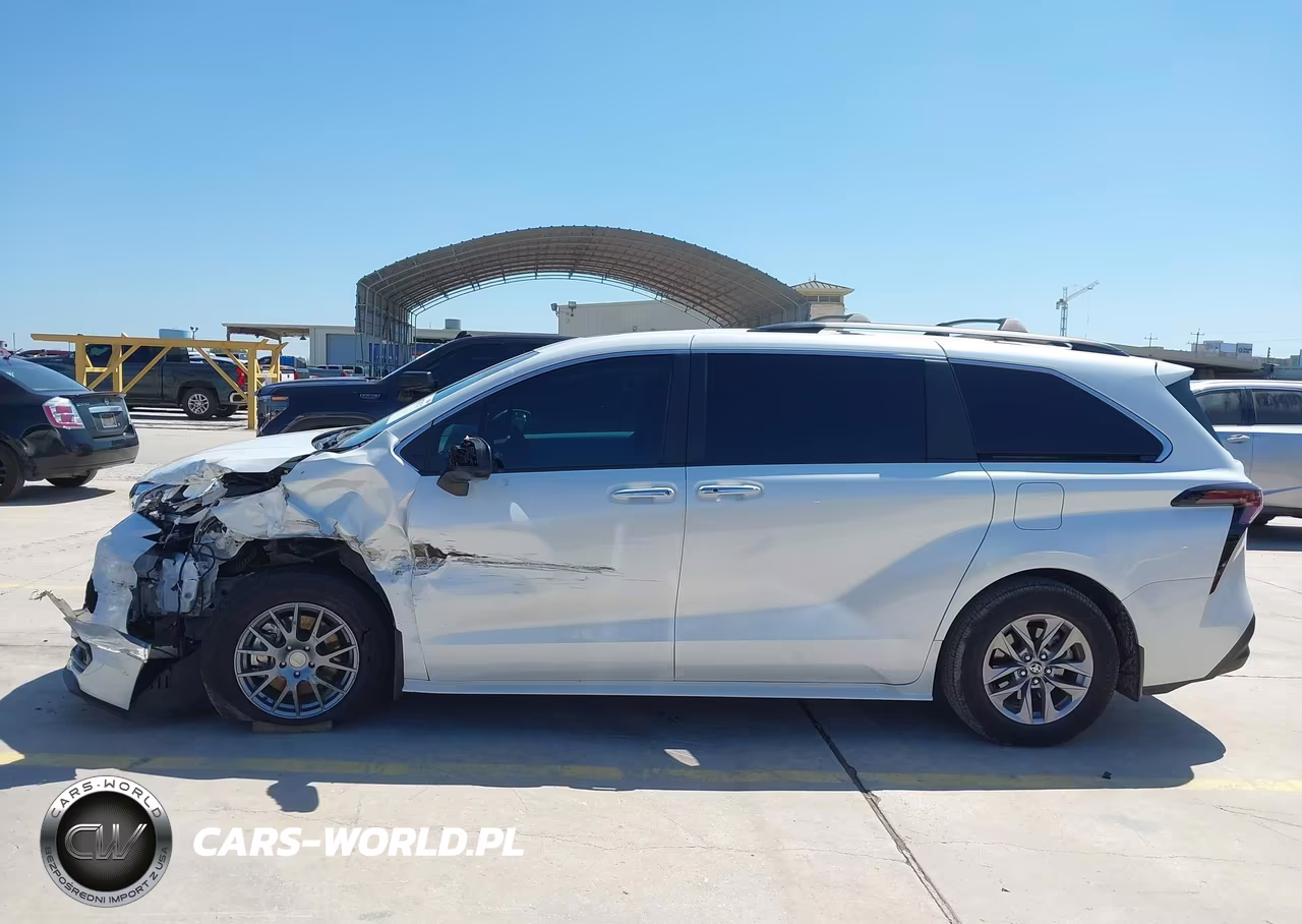 2025 Toyota Sienna Xle VIN:5TDJSKFC8SS156038 - 14
