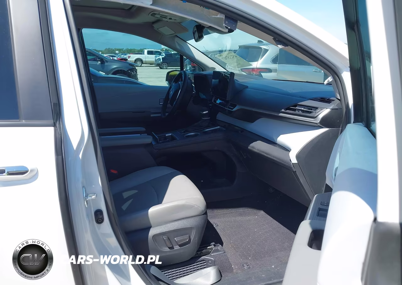 2025 Toyota Sienna Xle VIN:5TDJSKFC8SS156038 - 5