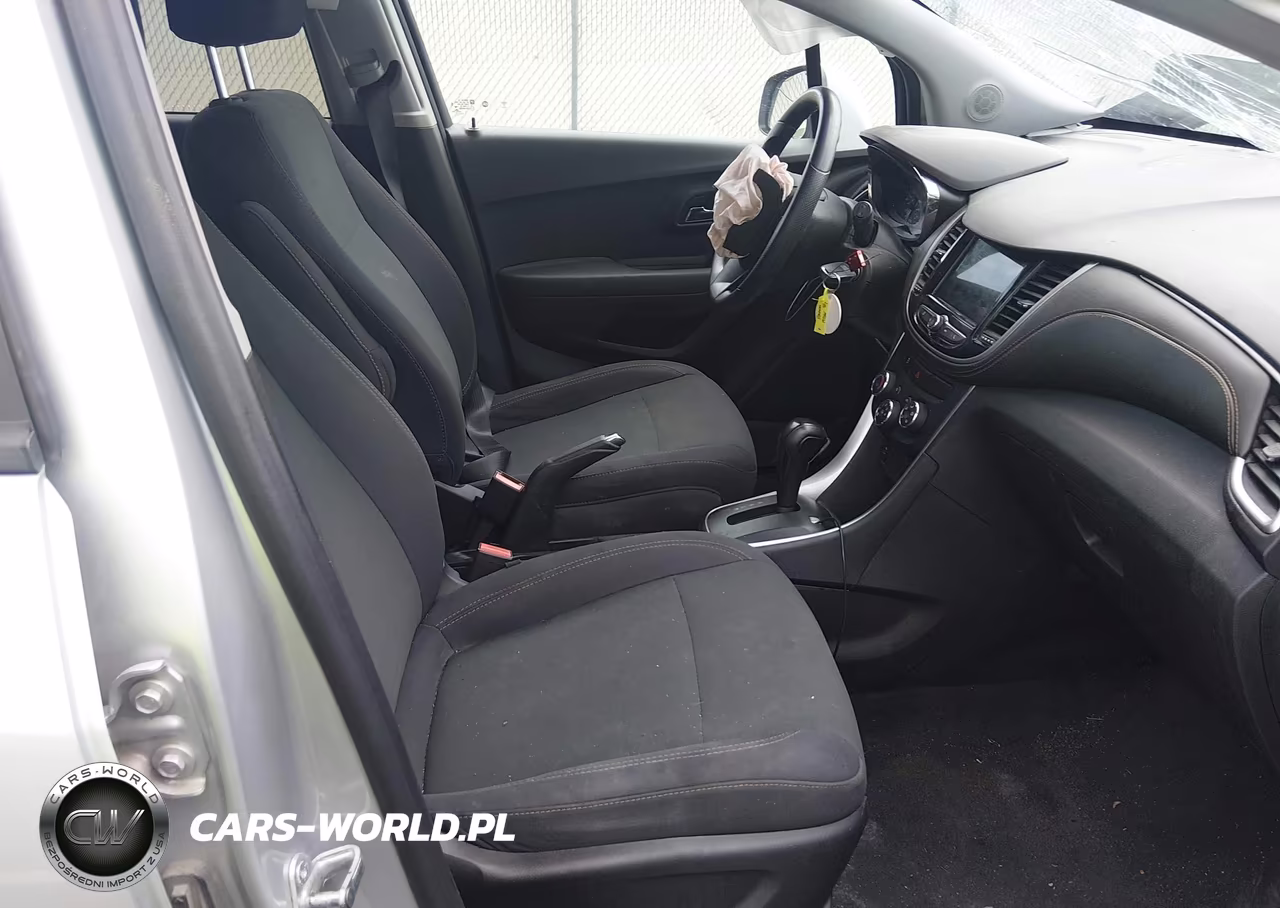 2019 Chevrolet Trax Ls VIN:3GNCJNSB9KL278303 - 5