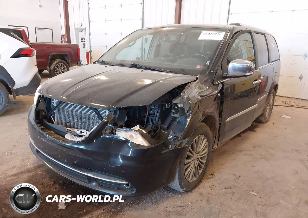2014 Chrysler Town & Country Touring-L 30Th Anniversary VIN:2C4RC1CG1ER470578 - 6