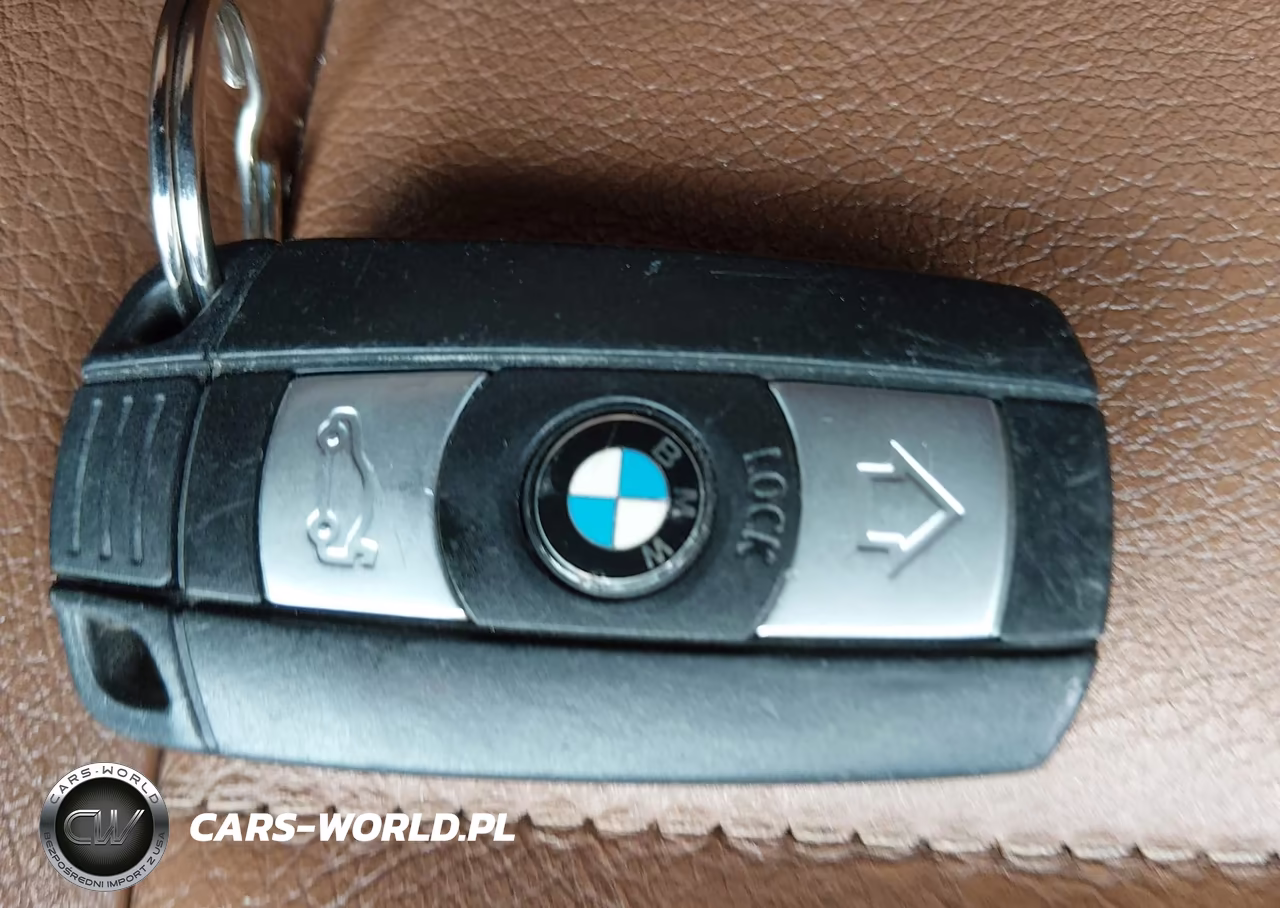 2011 BMW 328I xDrive VIN:WBAKF5C50BE395764 - 11