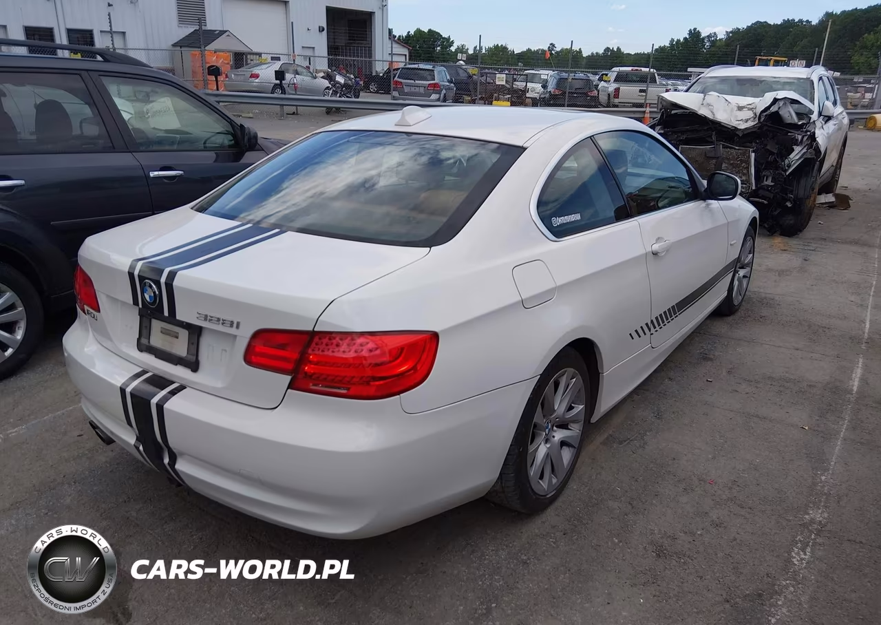 2011 BMW 328I xDrive VIN:WBAKF5C50BE395764 - 4