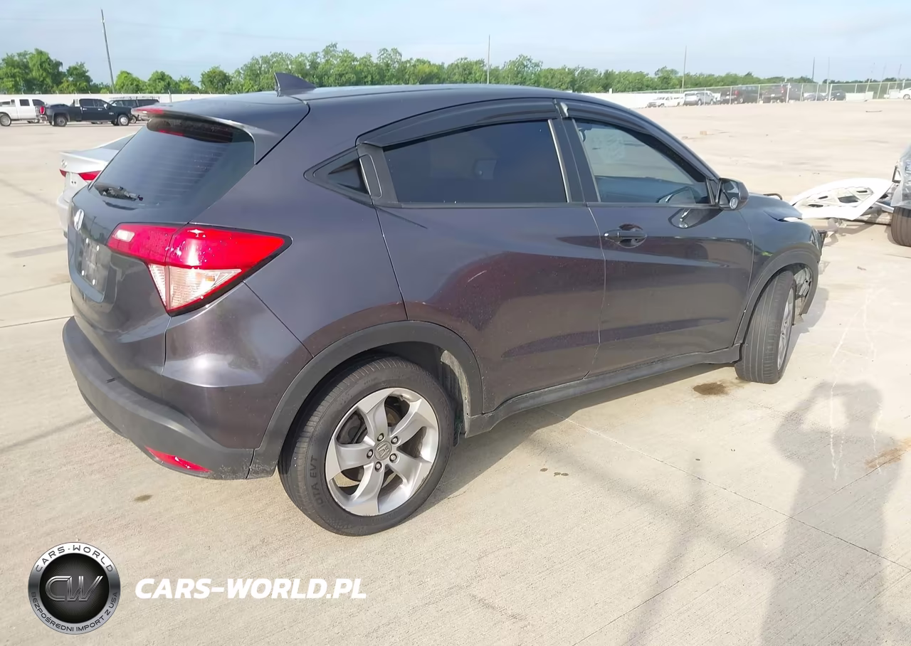 2017 Honda Hr-V Lx VIN:3CZRU5H32HM725478 - 4