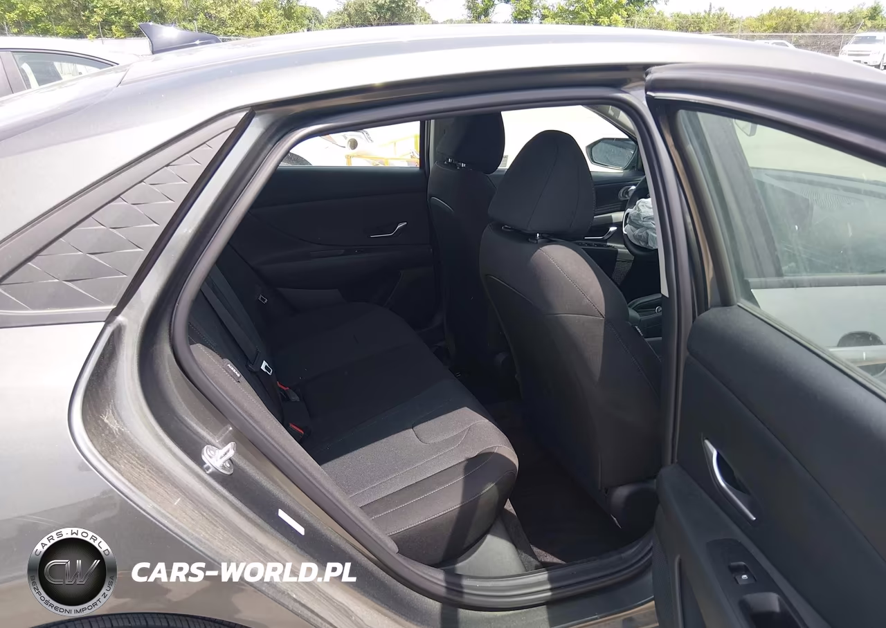 2025 Hyundai Elantra Se VIN:KMHLL4DG6SU867204 - 8