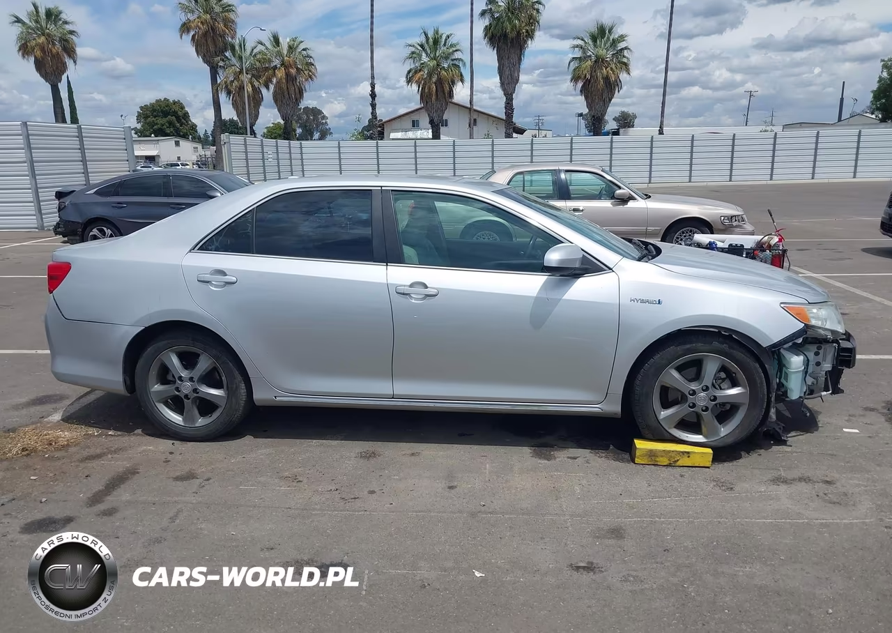 2014 Toyota Camry Hybrid Xle VIN:4T1BD1FKXEU120556 - 13