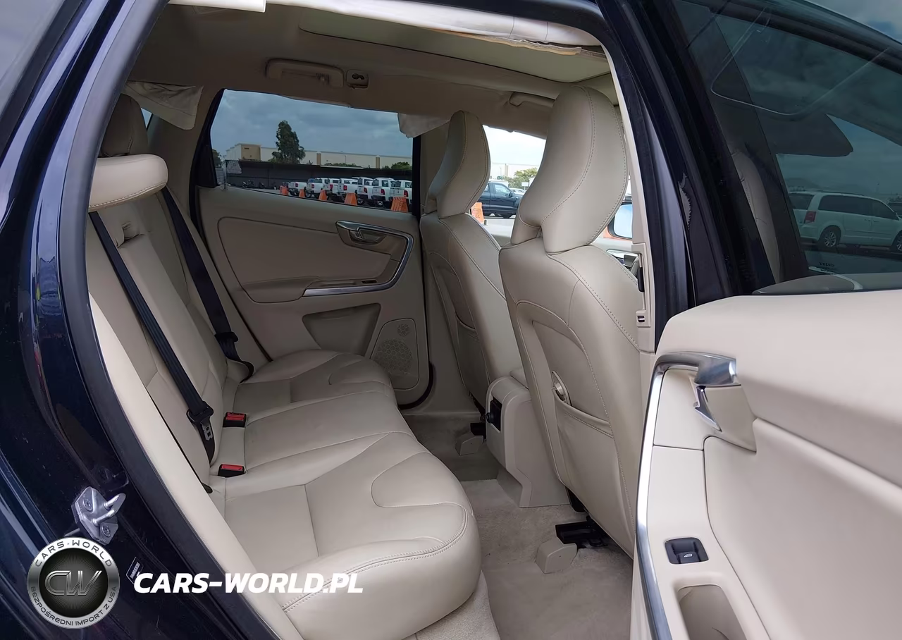2016 Volvo Xc60 T5 Drive-E Premier VIN:YV440MDK8G2823565 - 8