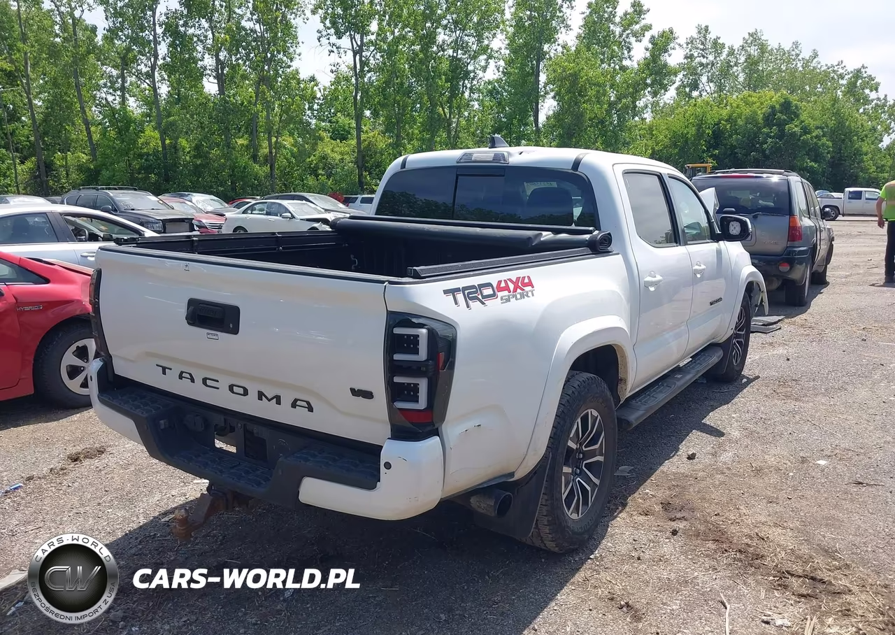 2020 Toyota Tacoma Trd Sport VIN:3TMCZ5ANXLM329851 - 4