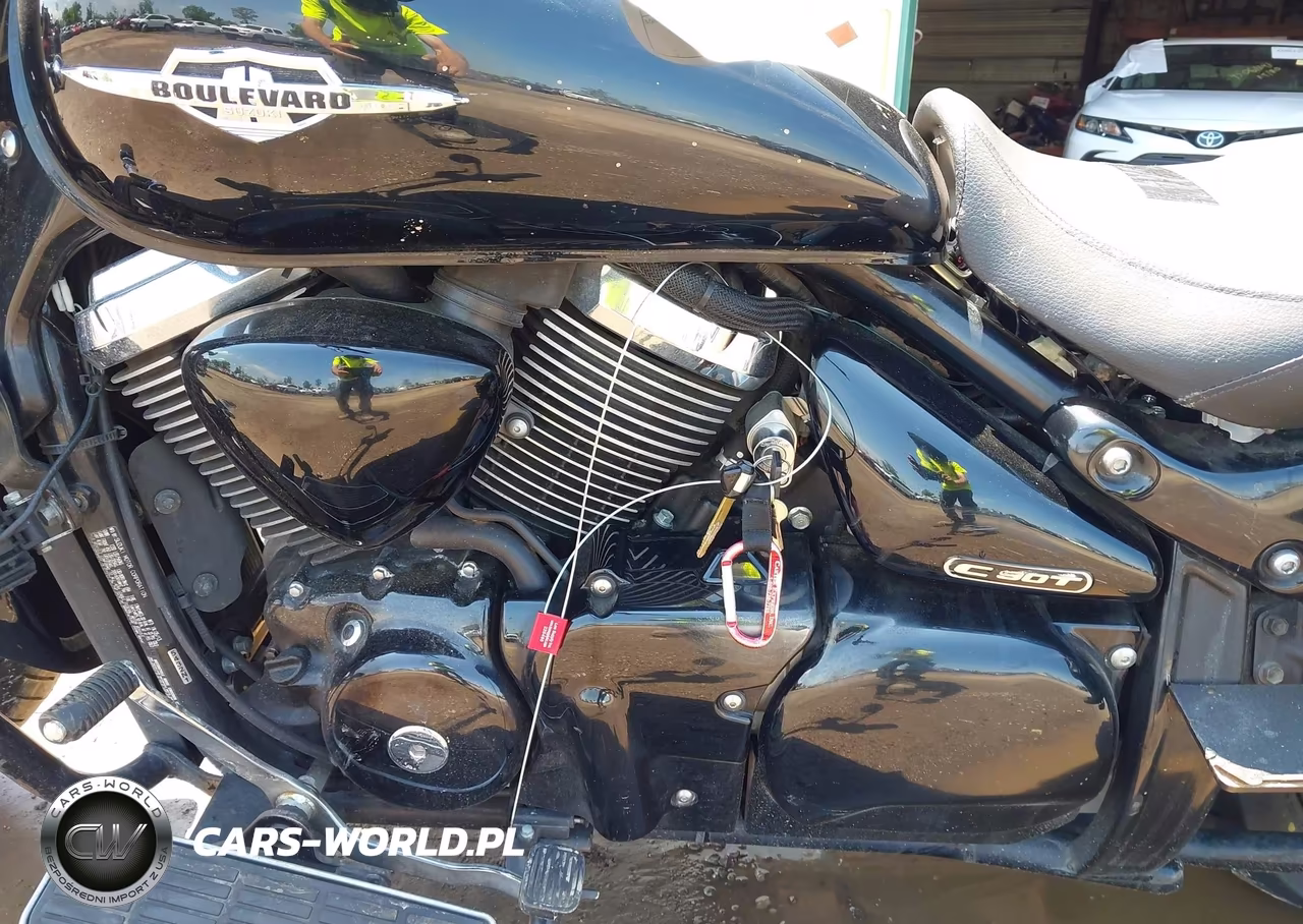 2013 Suzuki Vl1500 VIN:JS1VY56A4D2101882 - 9