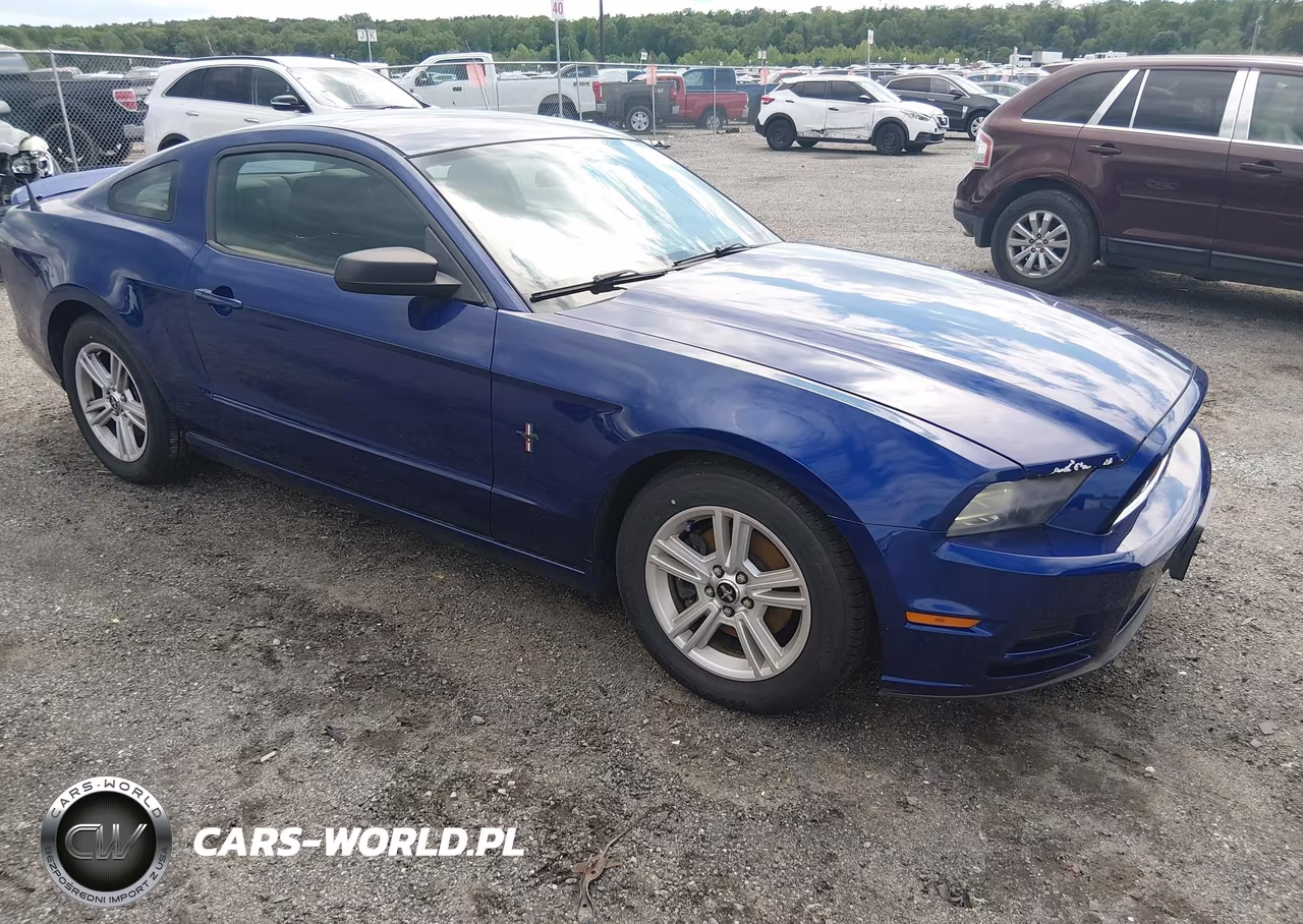 2014 Ford Mustang V6