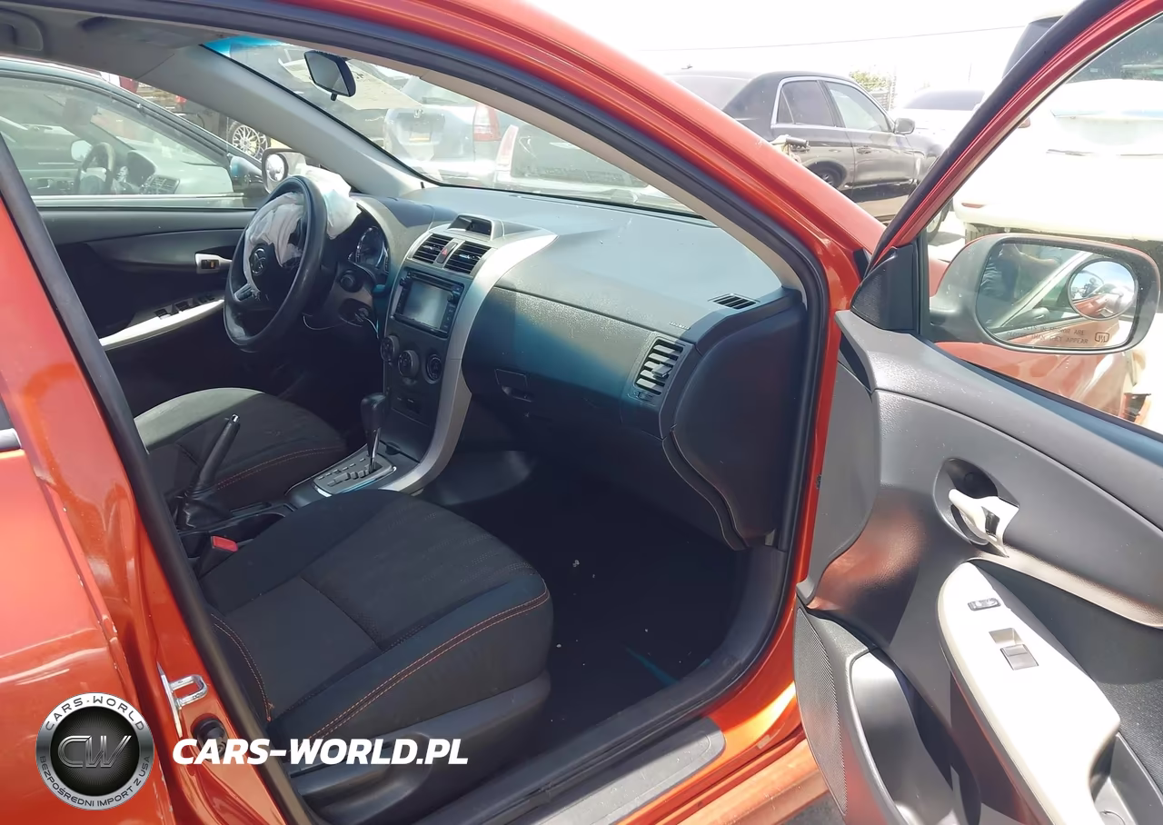 2013 Toyota Corolla S Special Edition VIN:2T1BU4EE8DC077820 - 5