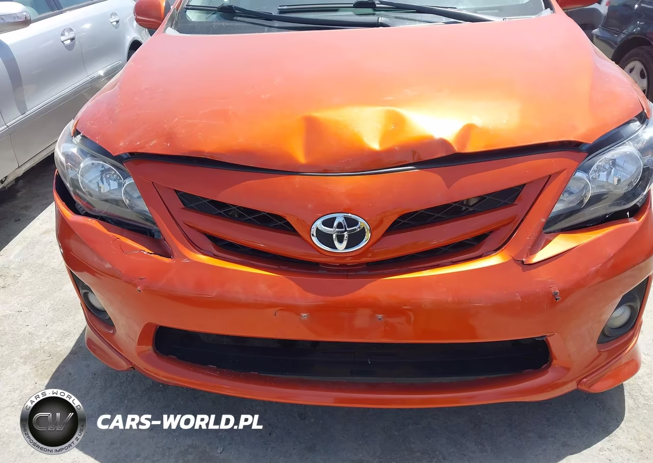 2013 Toyota Corolla S Special Edition VIN:2T1BU4EE8DC077820 - 6
