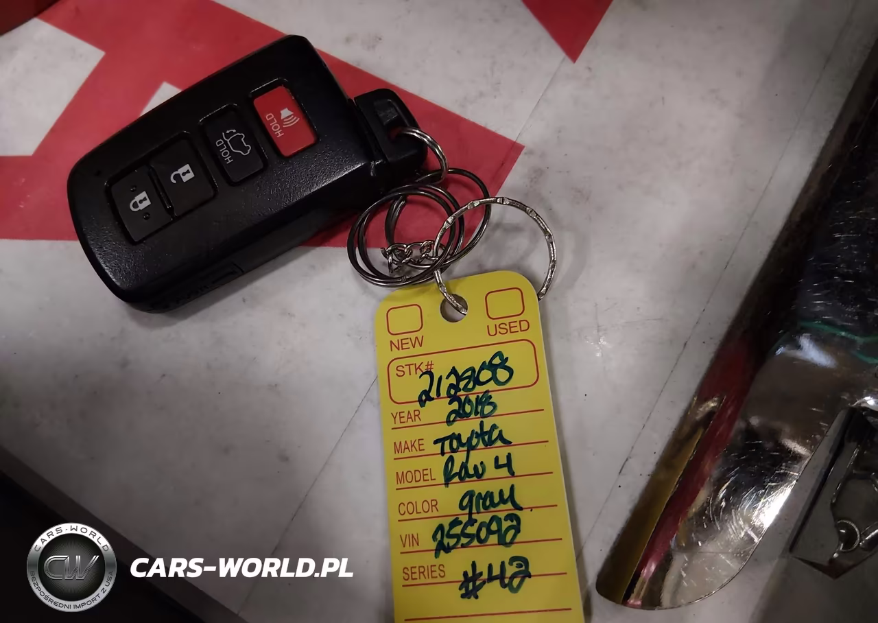 2018 Toyota Rav4 Xle VIN:JTMRFREV9JD255092 - 11