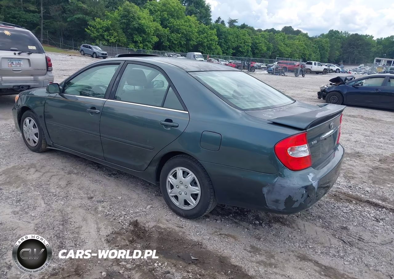 2002 Toyota Camry Le VIN:4T1BE32K32U503121 - 3