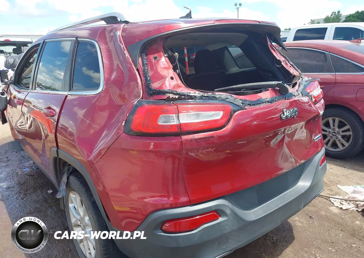 2015 Jeep Cherokee Latitude VIN:1C4PJLCB1FW539856 - 3