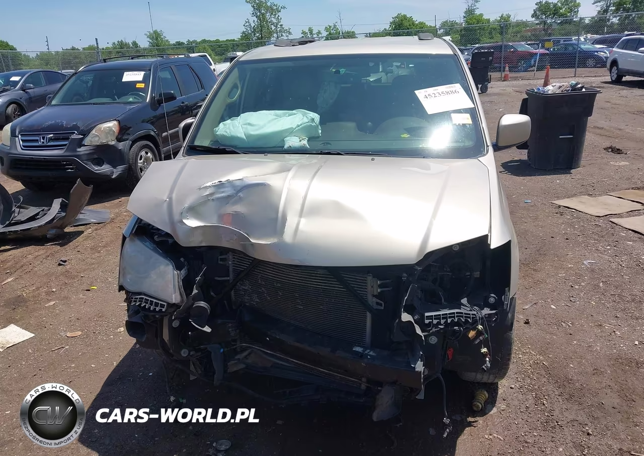 2014 Chrysler Town & Country Touring VIN:2C4RC1BG2ER276756 - 12