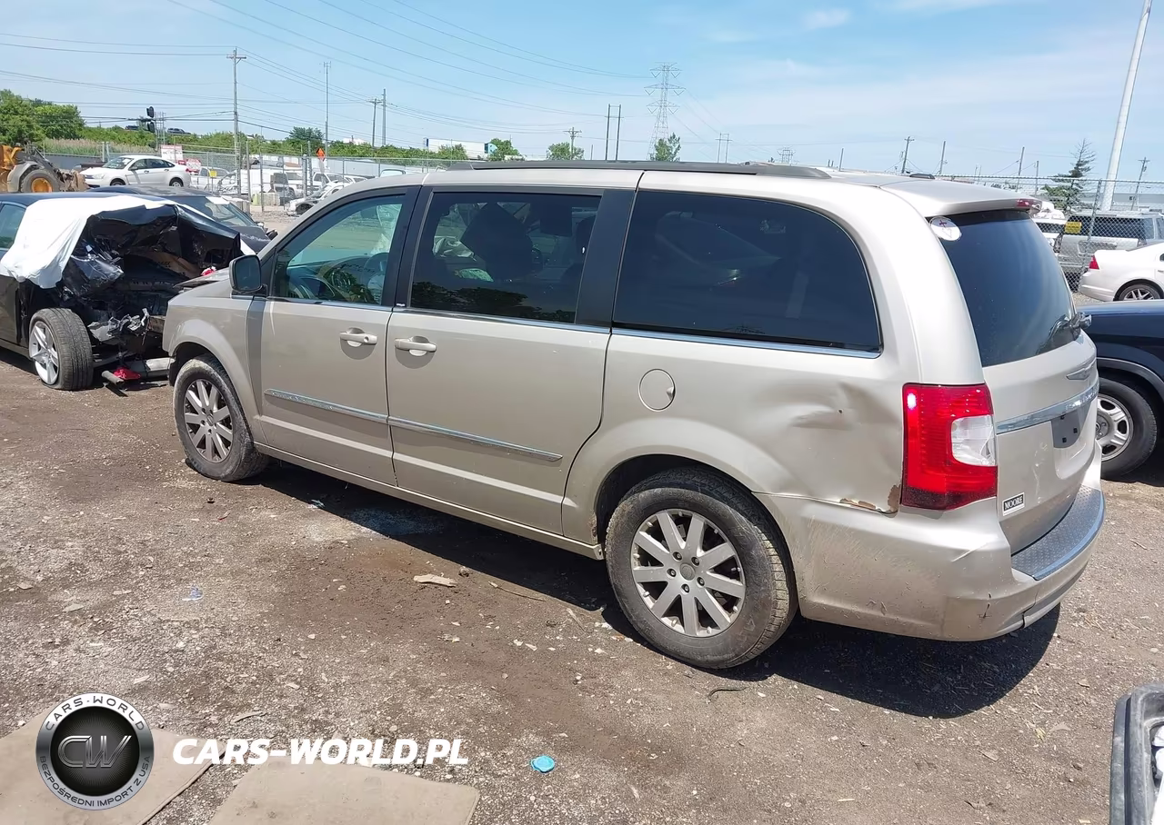 2014 Chrysler Town & Country Touring VIN:2C4RC1BG2ER276756 - 3