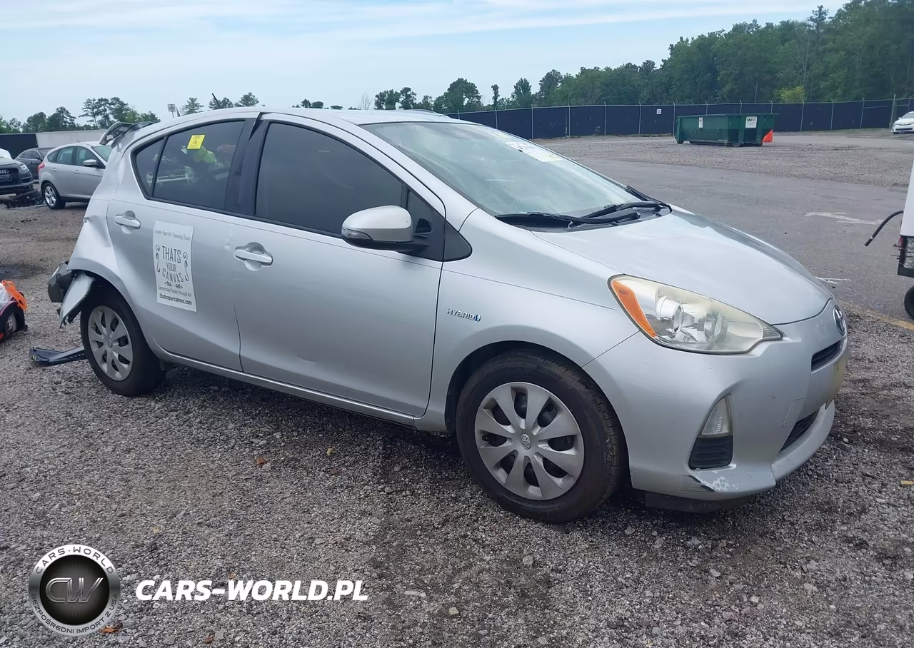 2014 Toyota Prius C Two