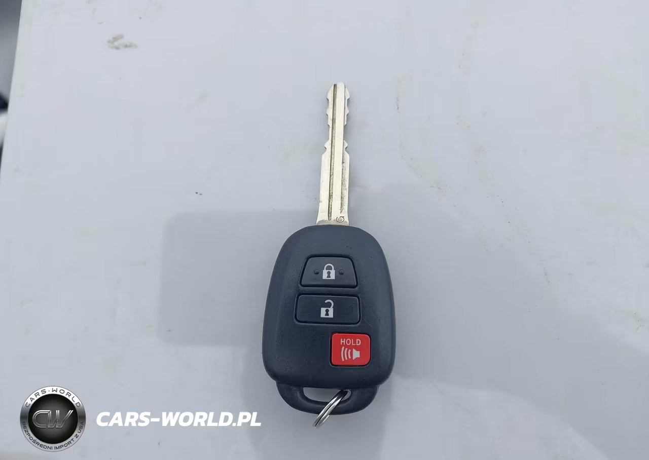 2014 Toyota Prius C Two VIN:JTDKDTB34E1079728 - 11