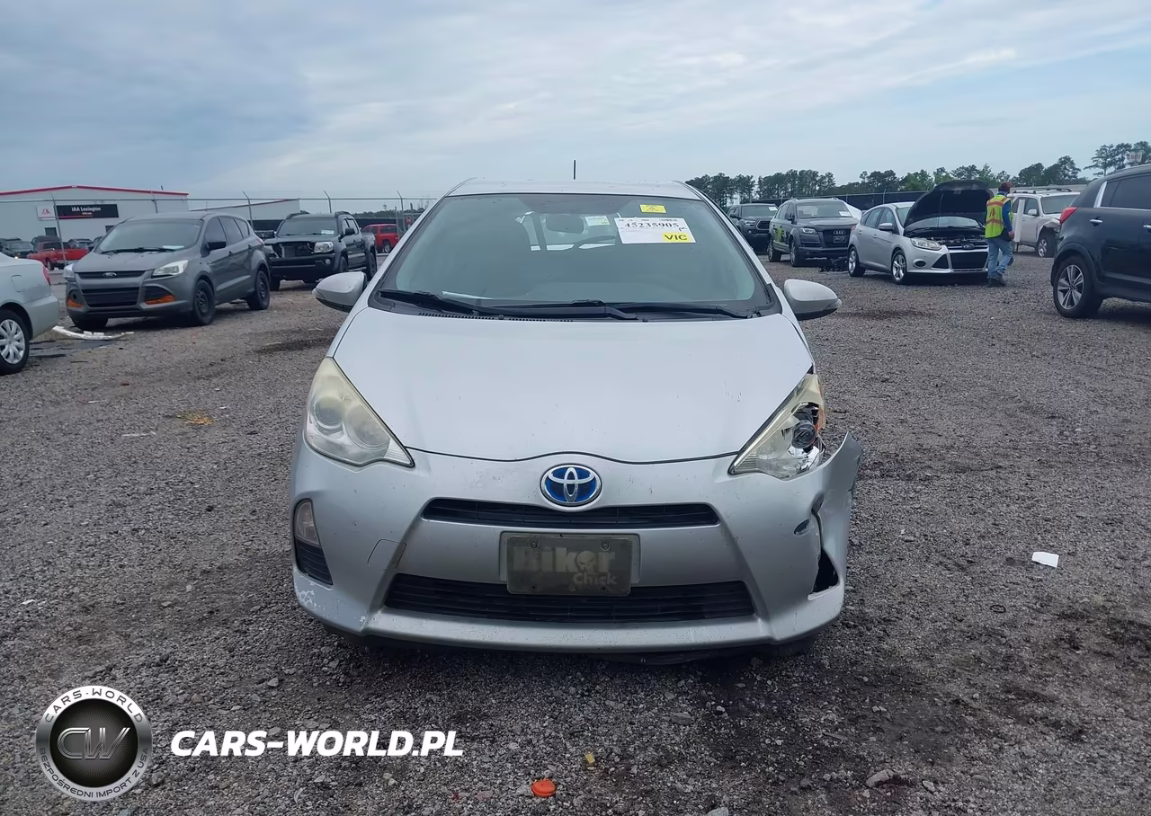 2014 Toyota Prius C Two VIN:JTDKDTB34E1079728 - 13
