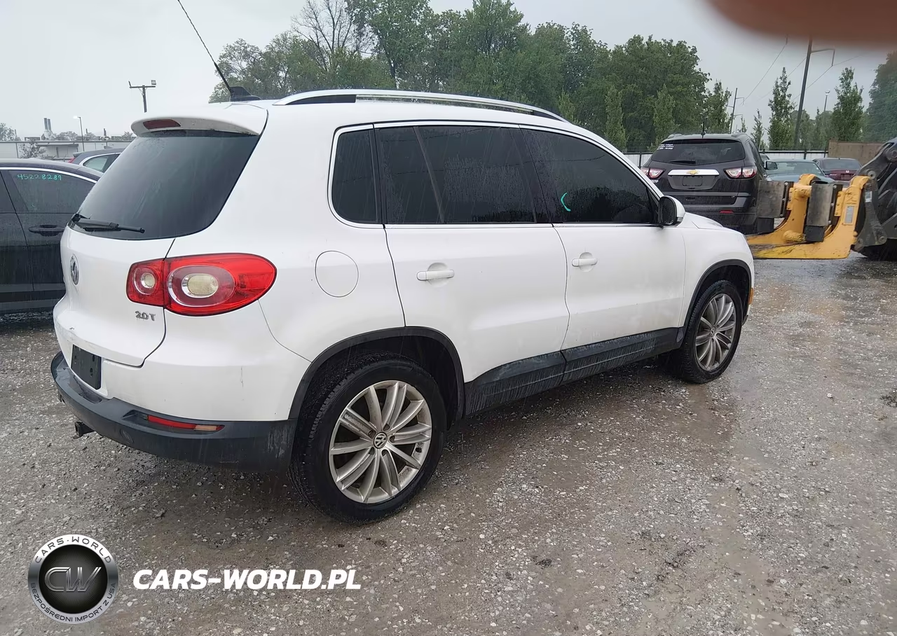 2011 Volkswagen Tiguan Se VIN:WVGAV7AXXBW524469 - 4