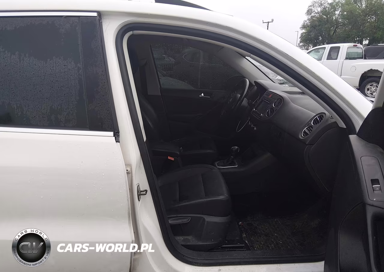 2011 Volkswagen Tiguan Se VIN:WVGAV7AXXBW524469 - 5