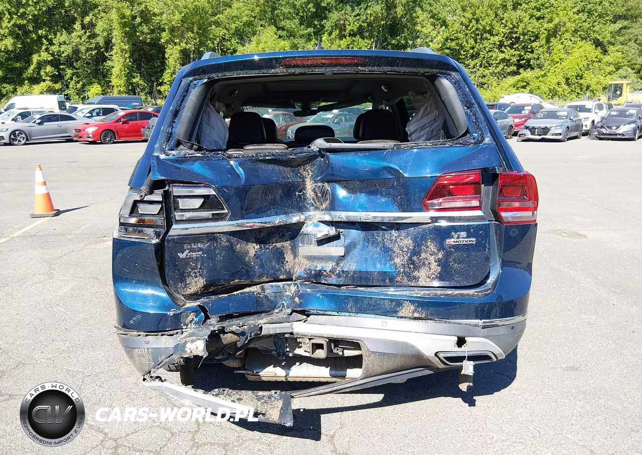 2018 Volkswagen Atlas 3.6L V6 Sel VIN:1V2MR2CA2JC510582 - 17
