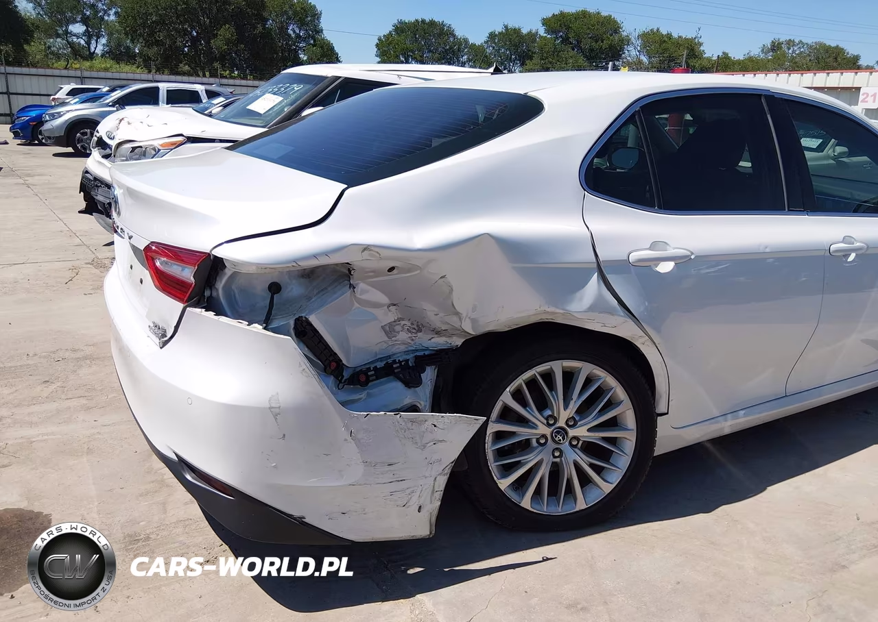 2018 Toyota Camry Hybrid Xle VIN:4T1B21HK9JU006111 - 6