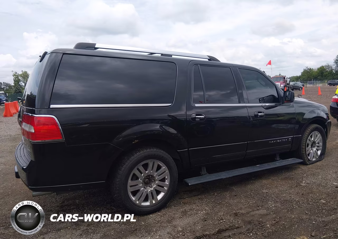 2013 Lincoln Navigator L VIN:5LMJJ3J57DEL06739 - 13