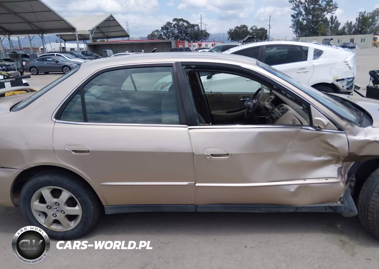 2000 Honda Accord 2.3 Se VIN:1HGCG6690YA094762 - 13