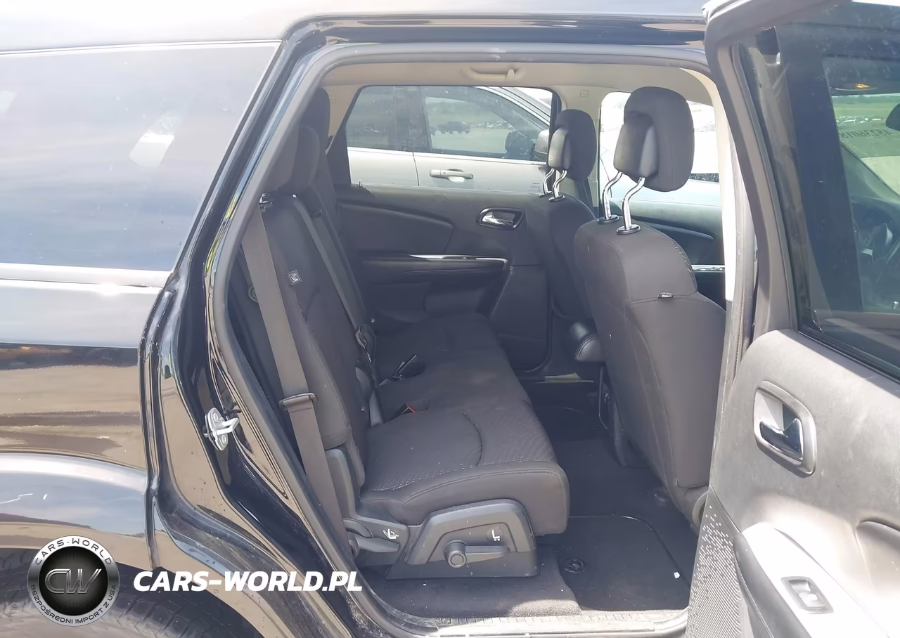 2018 Dodge Journey Se VIN:3C4PDCAB7JT473998 - 8